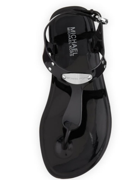 MICHAEL‎ Michael Kors PVC jelly sandal.

0.3" flat - Picture 1 of 3